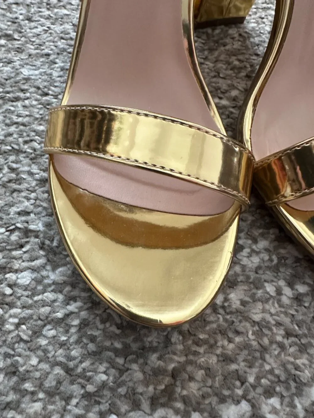 DREAM PAIRS (8) Metallic Gold Hi-Chunk High Heels Sandals Chunky Ankle Patent